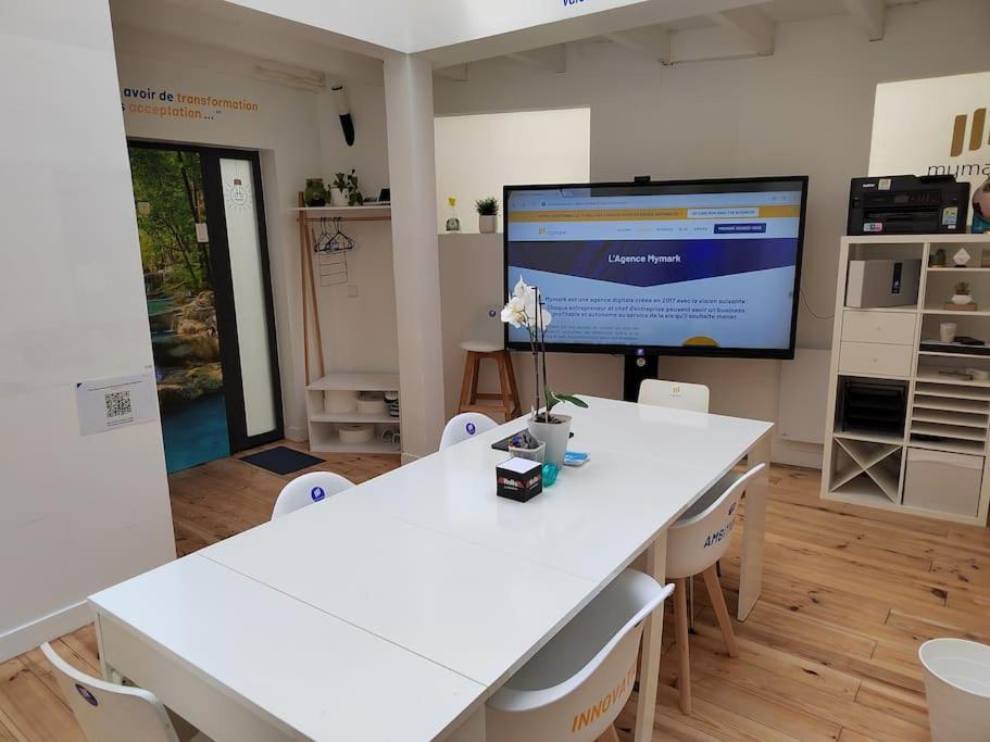 Superbe Appartement Avec Espace De Travail Ножан-сюр-Марн Экстерьер фото